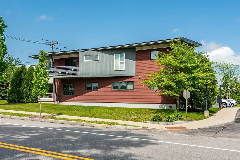 677 Dennett Street Portsmouth NH 03801