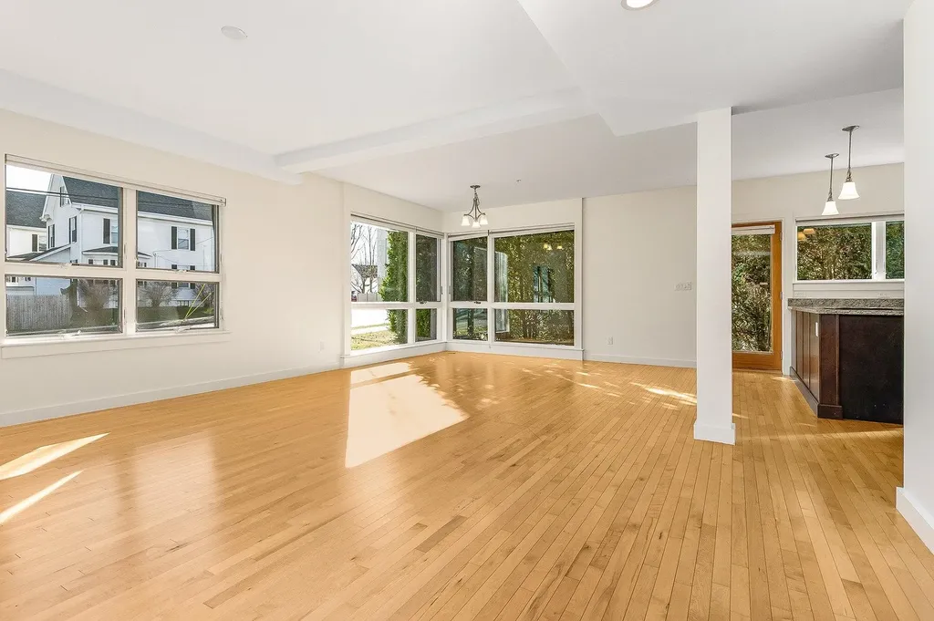 677 Dennett Street Portsmouth NH 03801