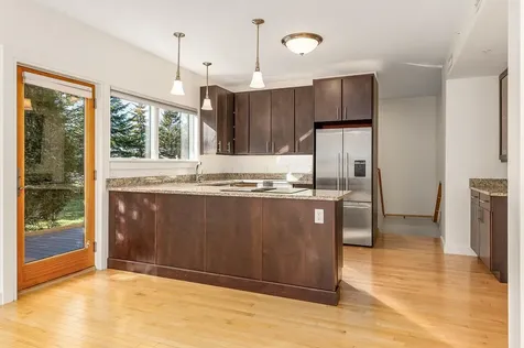 677 Dennett Street Portsmouth NH 03801