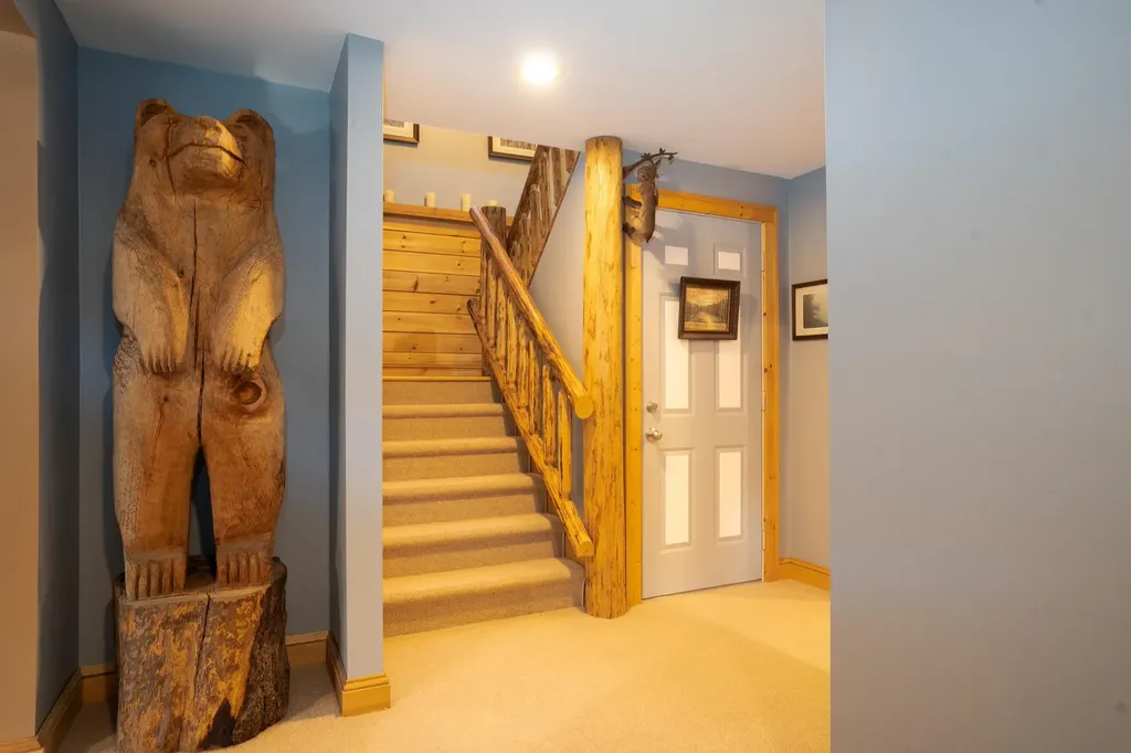 4880 Pikes Falls Road Jamaica VT 05343-9811