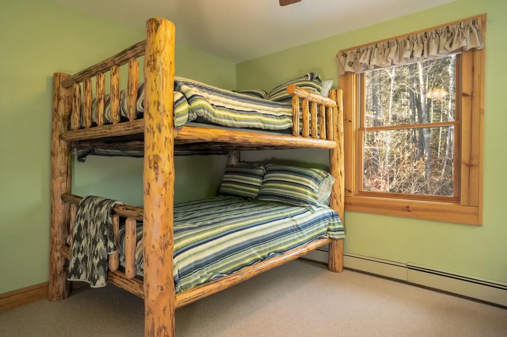 4880 Pikes Falls Road Jamaica VT 05343-9811