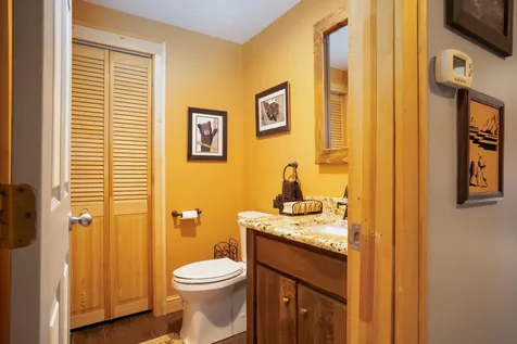 4880 Pikes Falls Road Jamaica VT 05343-9811