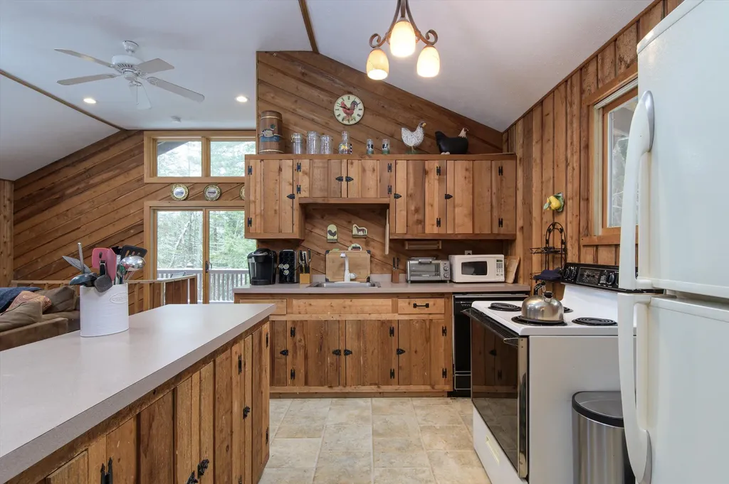 2 Lower Stratton Valley Road Winhall VT 05340