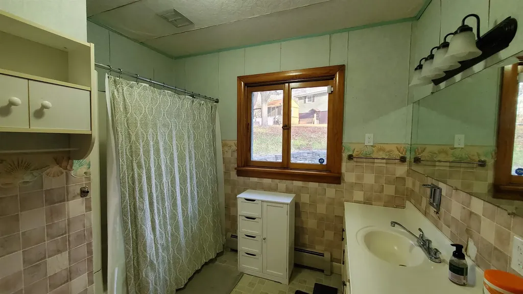 722 Fairview Terrace Hartford VT 05001