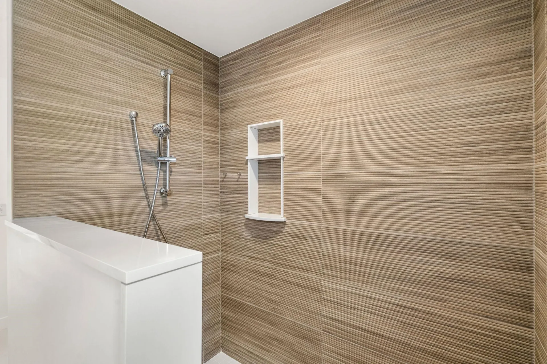 19 Lily Lane Londonderry NH 03053