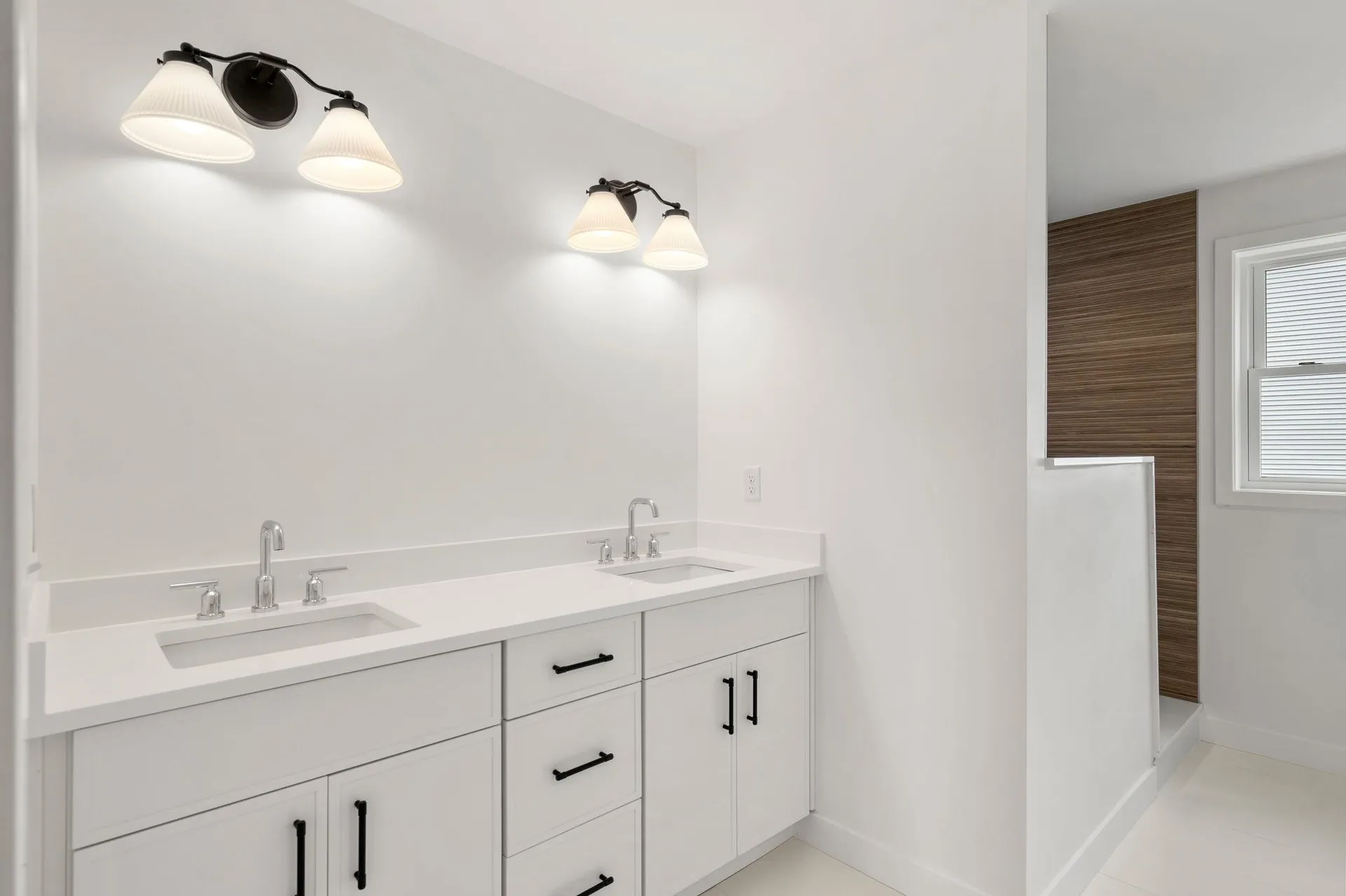 19 Lily Lane Londonderry NH 03053