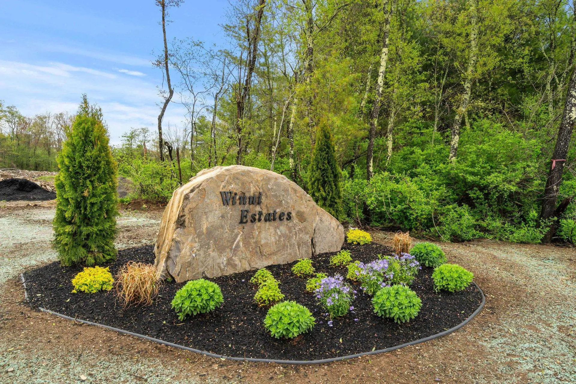 19 Lily Lane Londonderry NH 03053