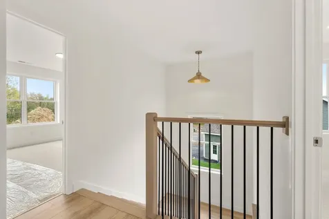 19 Lily Lane Londonderry NH 03053