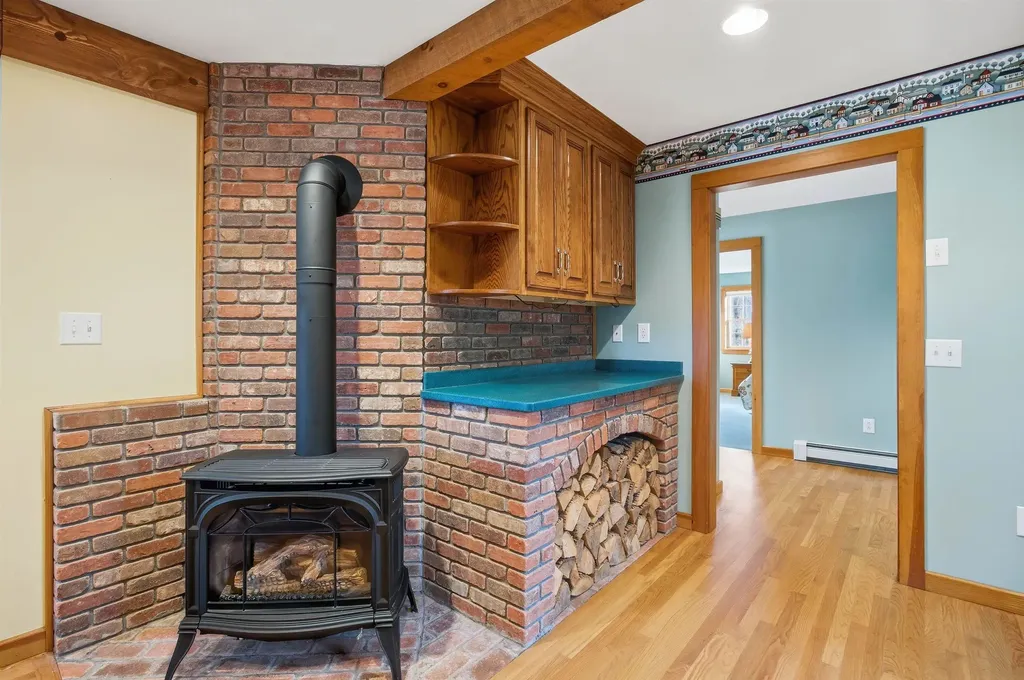 155 Wilder Lane New London NH 03257