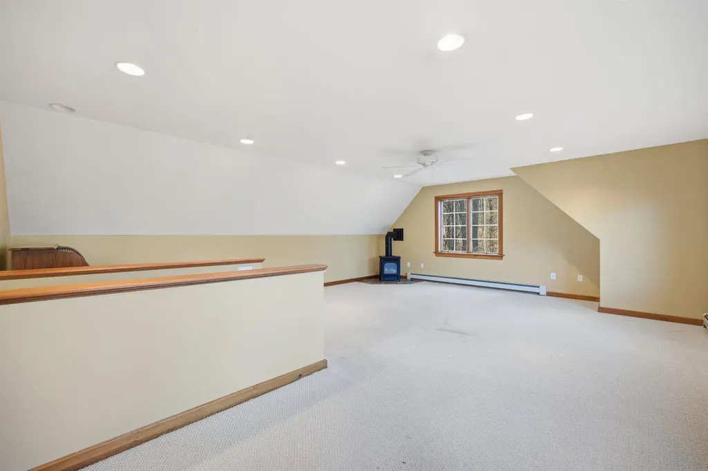 155 Wilder Lane New London NH 03257