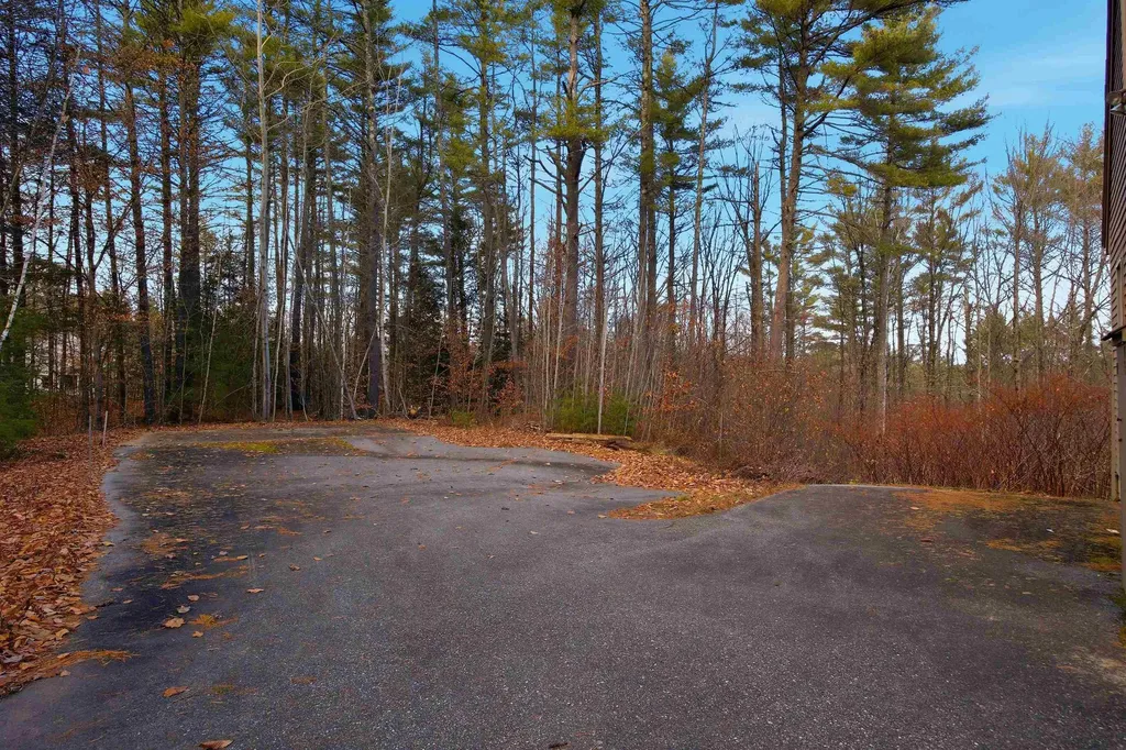 155 Wilder Lane New London NH 03257