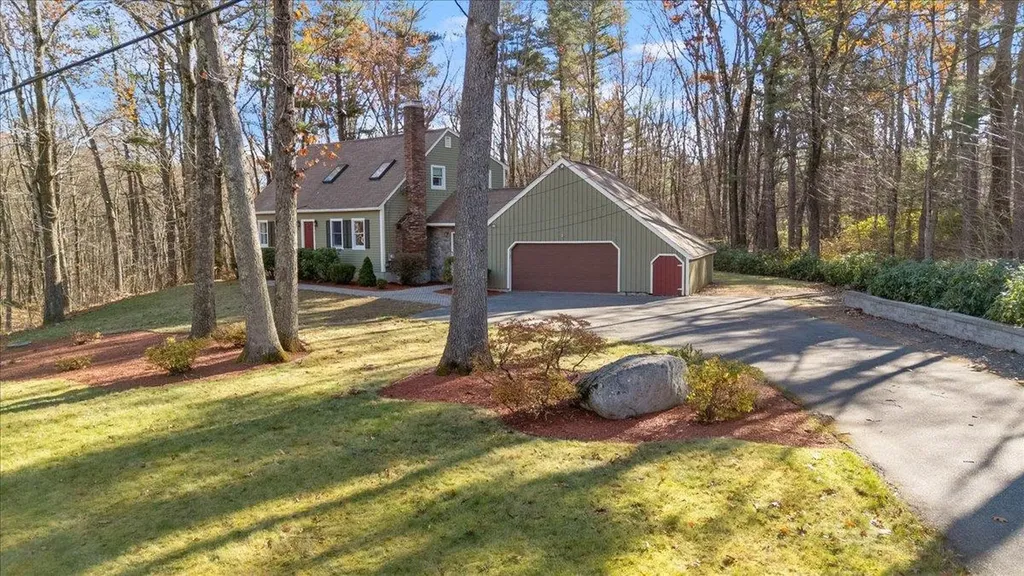 5 Amberwood Drive Atkinson NH 03811