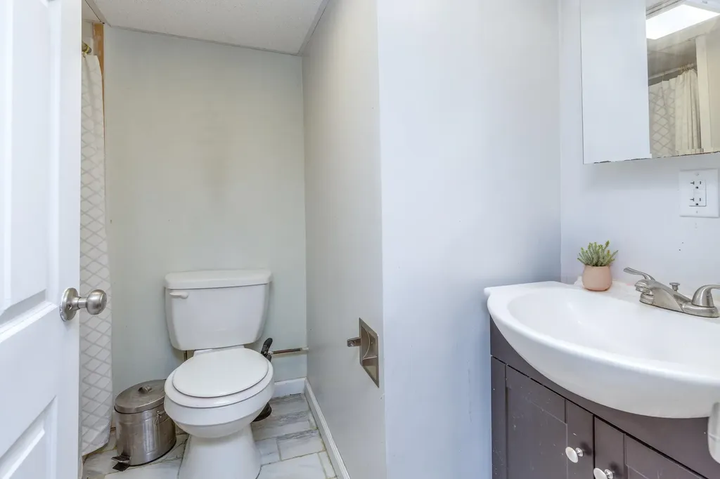 7 Currier Road Concord NH 03301