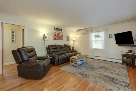 7 Currier Road Concord NH 03301