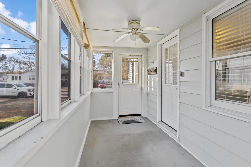 221 Elgin Avenue Manchester NH 03104