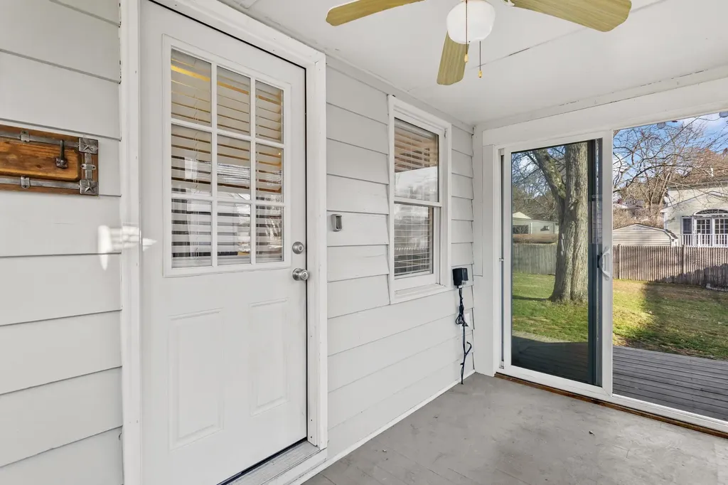 221 Elgin Avenue Manchester NH 03104