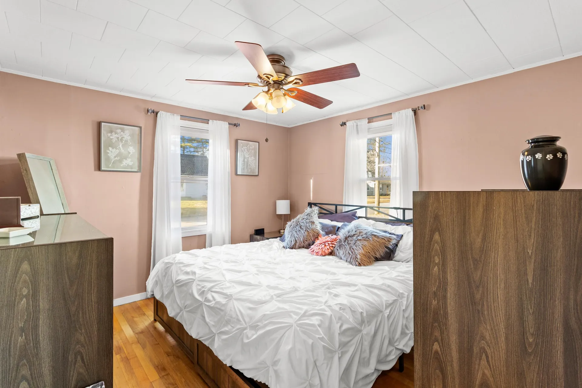 221 Elgin Avenue Manchester NH 03104