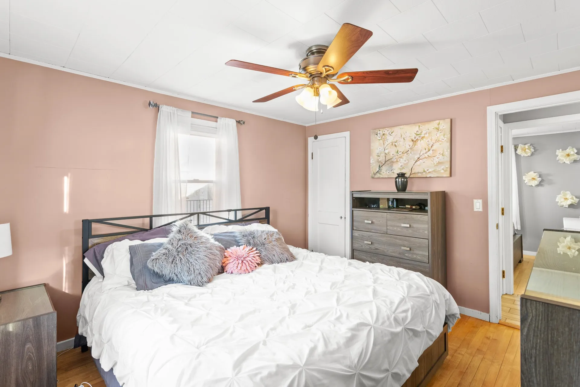 221 Elgin Avenue Manchester NH 03104