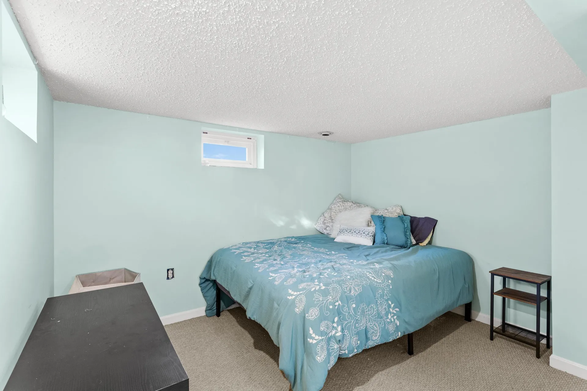 221 Elgin Avenue Manchester NH 03104