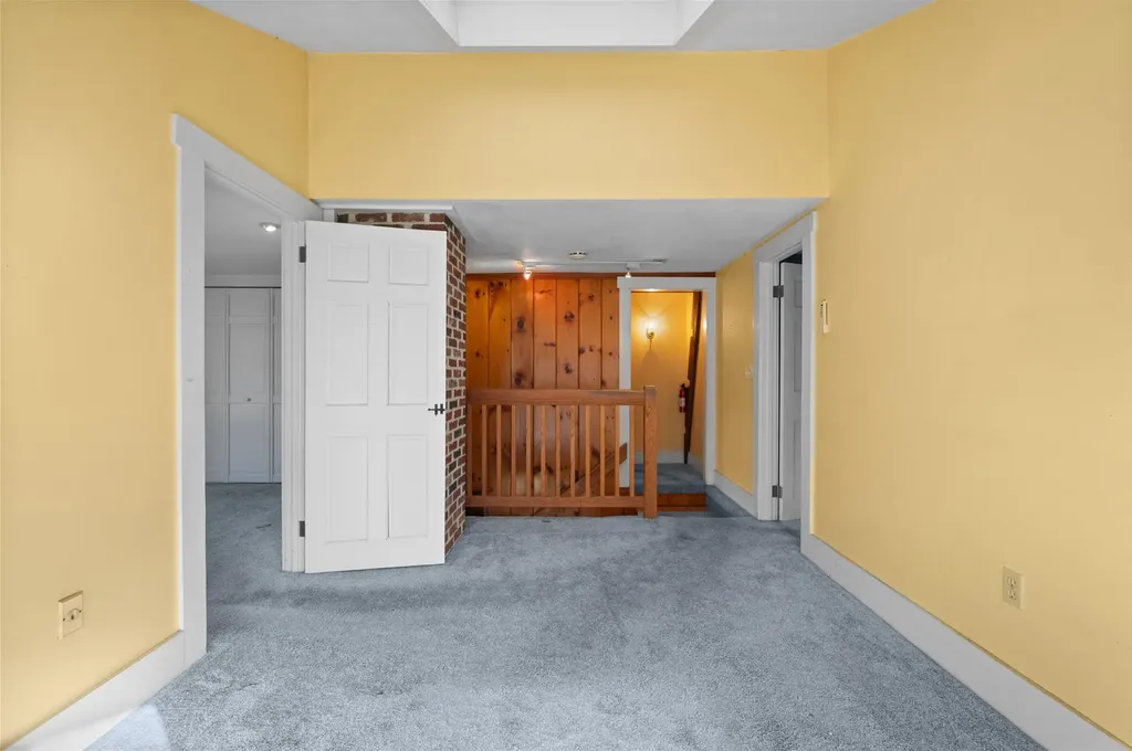 14 About Nothing Lane Barrington NH 03825