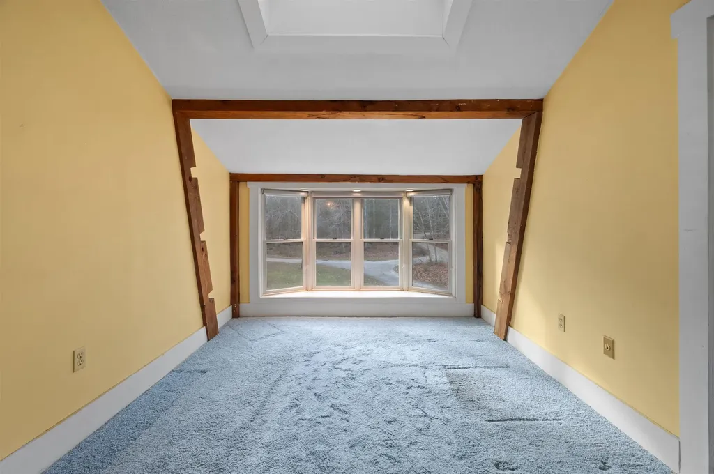 14 About Nothing Lane Barrington NH 03825