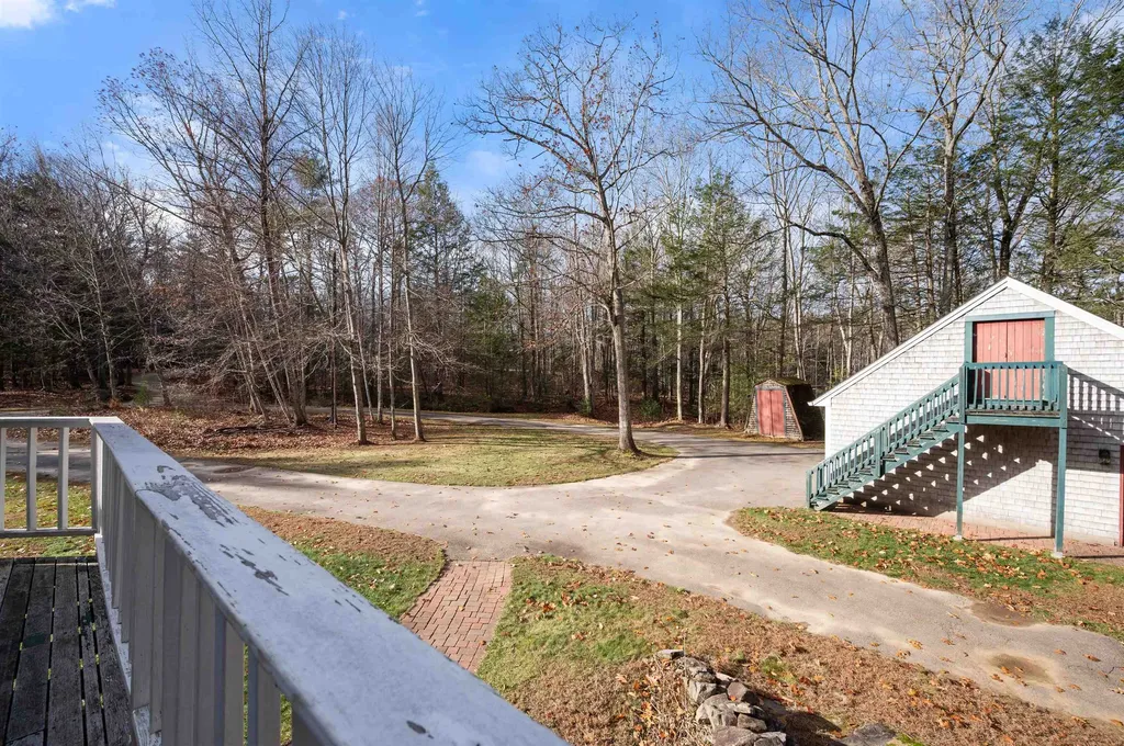 14 About Nothing Lane Barrington NH 03825