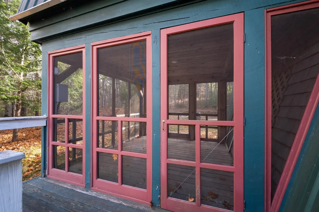 14 About Nothing Lane Barrington NH 03825