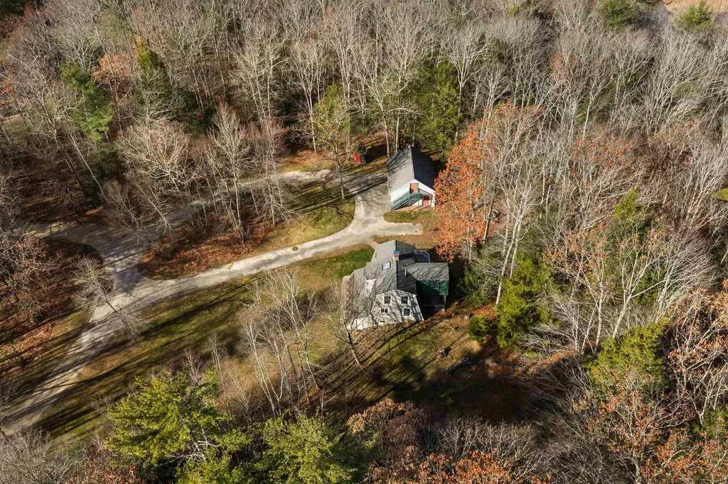 14 About Nothing Lane Barrington NH 03825