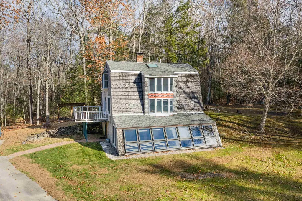 14 About Nothing Lane Barrington NH 03825