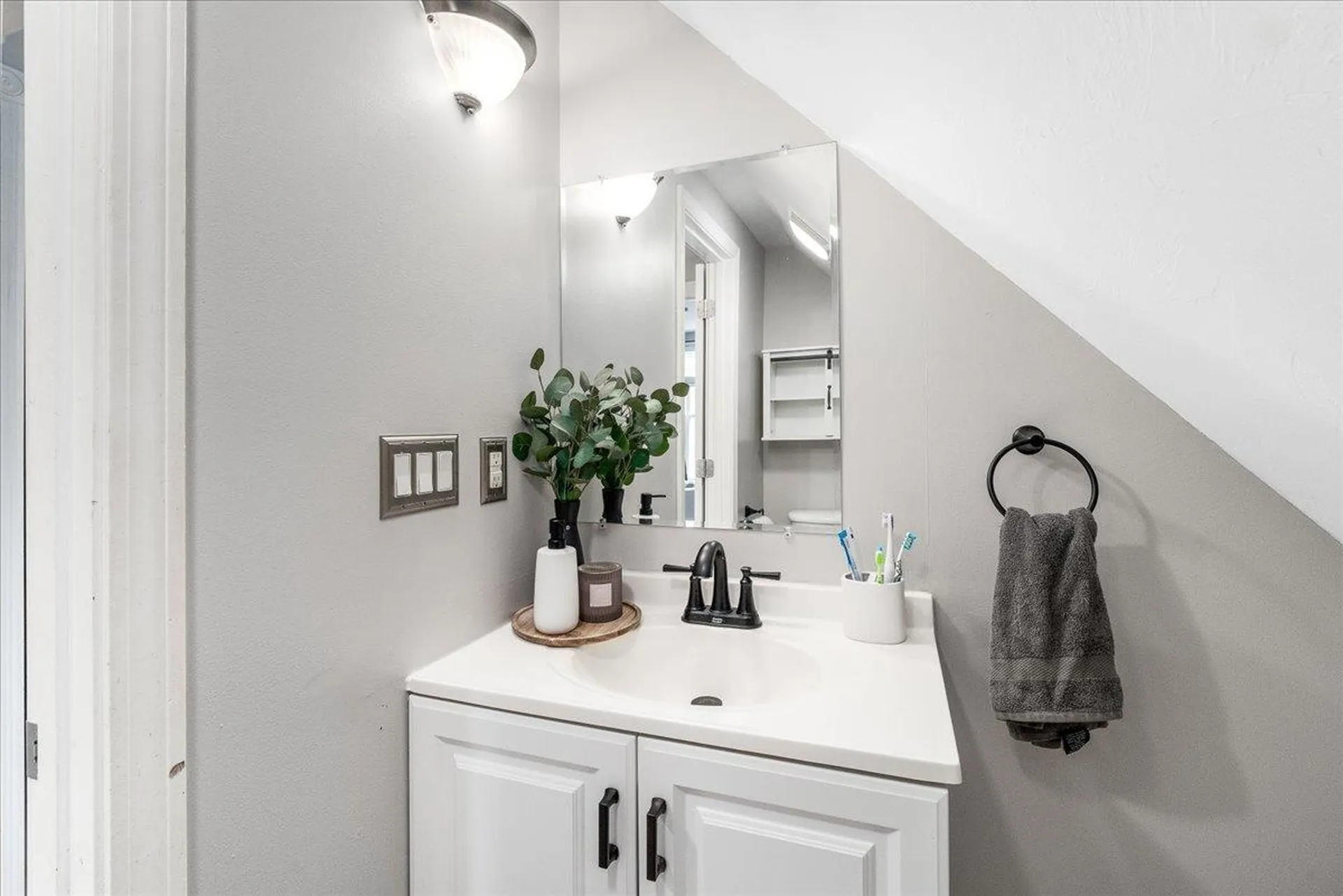 180 Kendall Street Franklin NH 03235