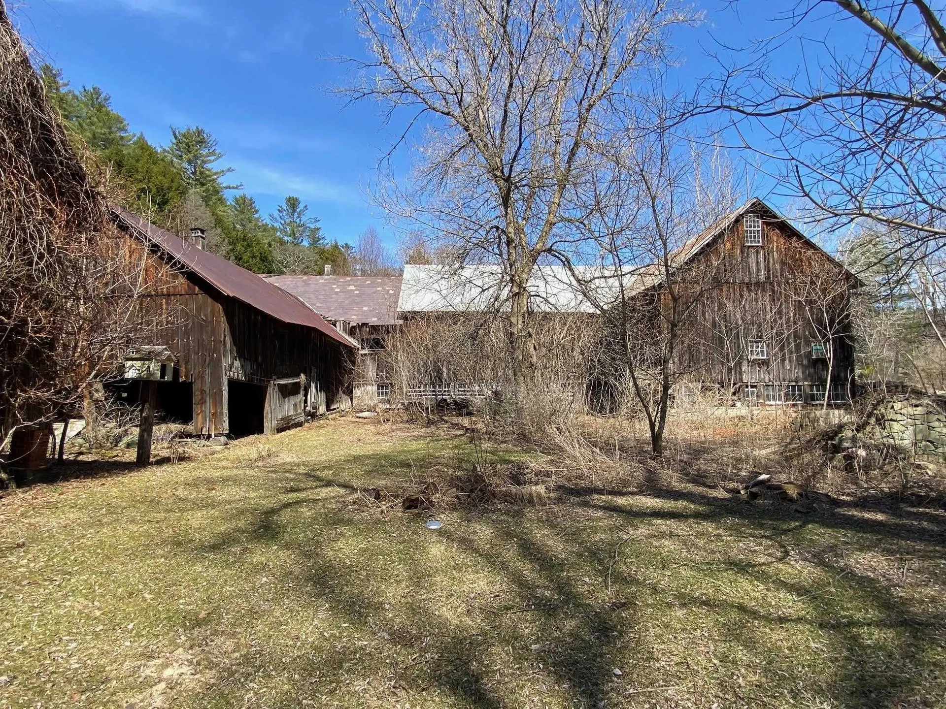 1254 Us Route 5 Weathersfield VT 05156