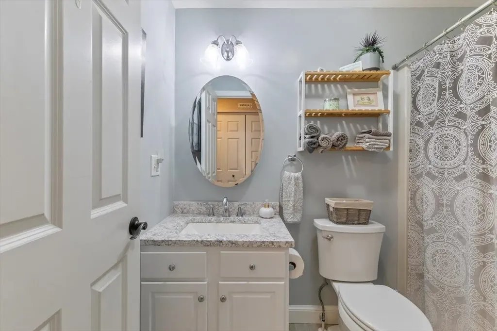 40 Cricket Hill Road East Kingston NH 03827