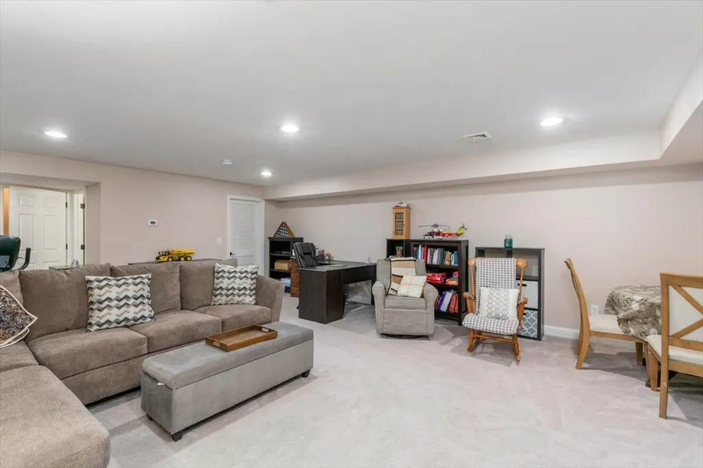 40 Cricket Hill Road East Kingston NH 03827