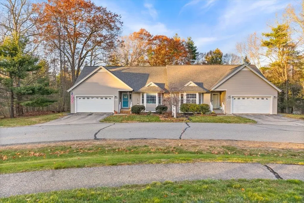 40 Cricket Hill Road East Kingston NH 03827