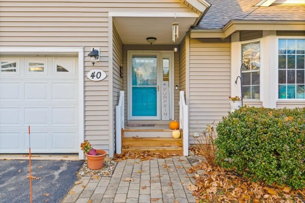 40 Cricket Hill Road East Kingston NH 03827