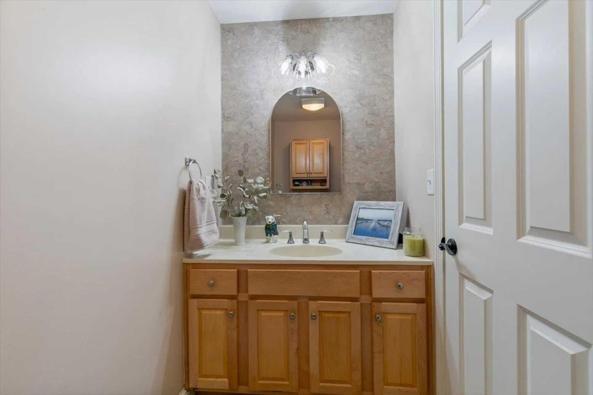 40 Cricket Hill Road East Kingston NH 03827