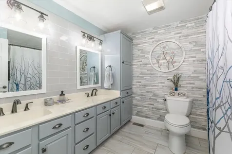 40 Cricket Hill Road East Kingston NH 03827