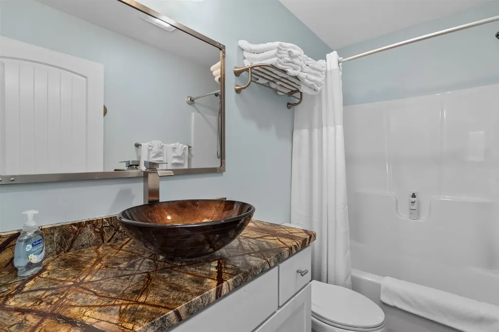 17 Highwoods Drive Bartlett NH 03812