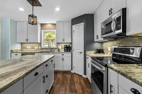 17 Highwoods Drive Bartlett NH 03812