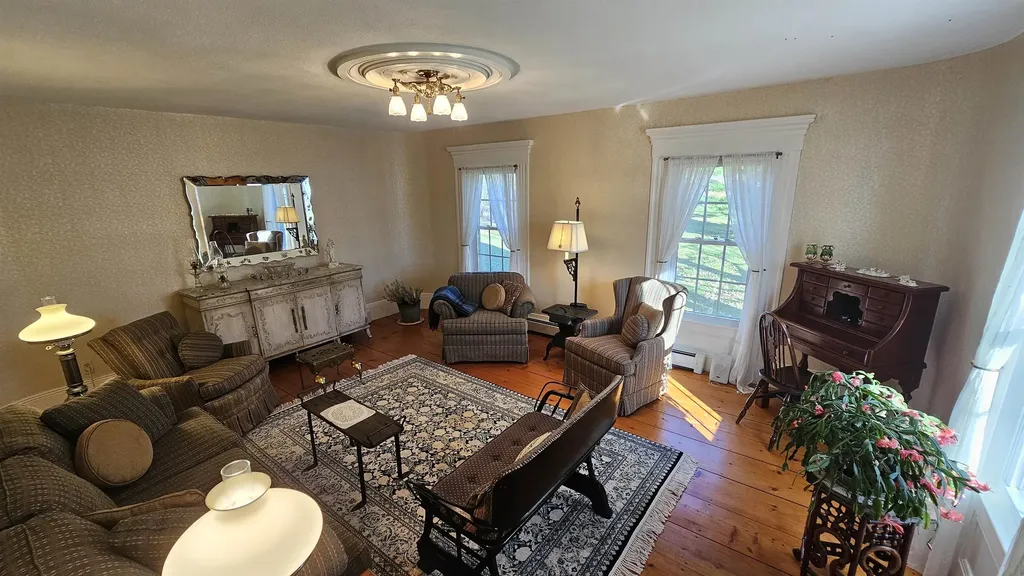 3763 Vt 109 Cambridge VT 05492