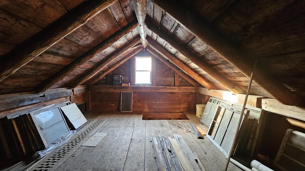 3763 Vt 109 Cambridge VT 05492