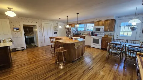 3763 Vt 109 Cambridge VT 05492