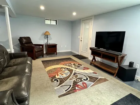 11 Sugarwood Lane Grantham NH 03753