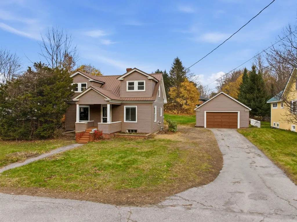 12 Broadway Street Plymouth NH 03264