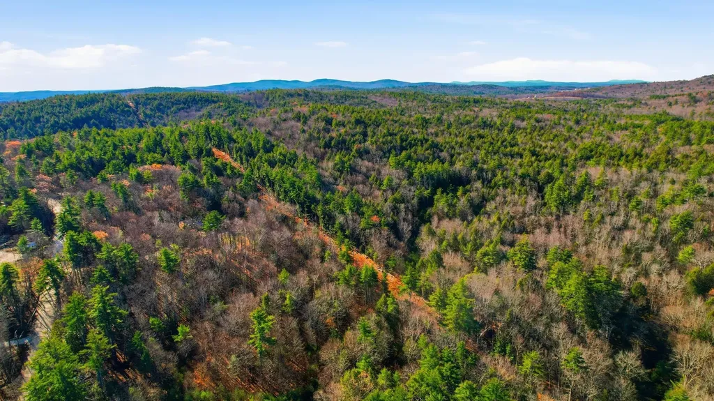 R11 07 Clough Road Pittsfield NH 03263