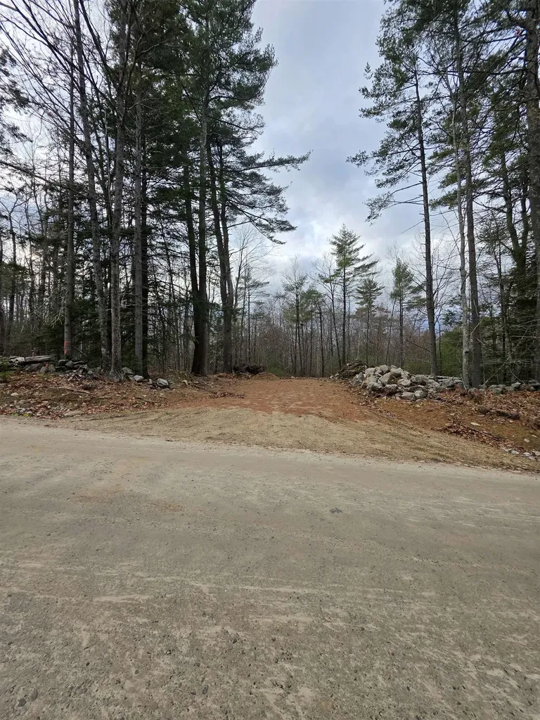 R11 07 Clough Road Pittsfield NH 03263