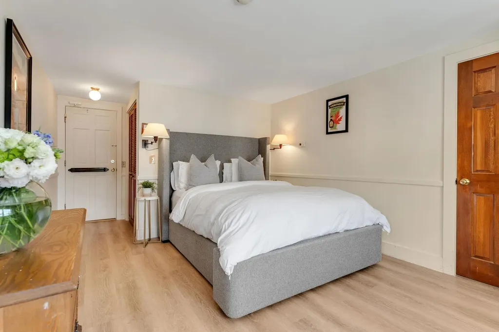 54 Red Clover Lane Mendon VT 05701