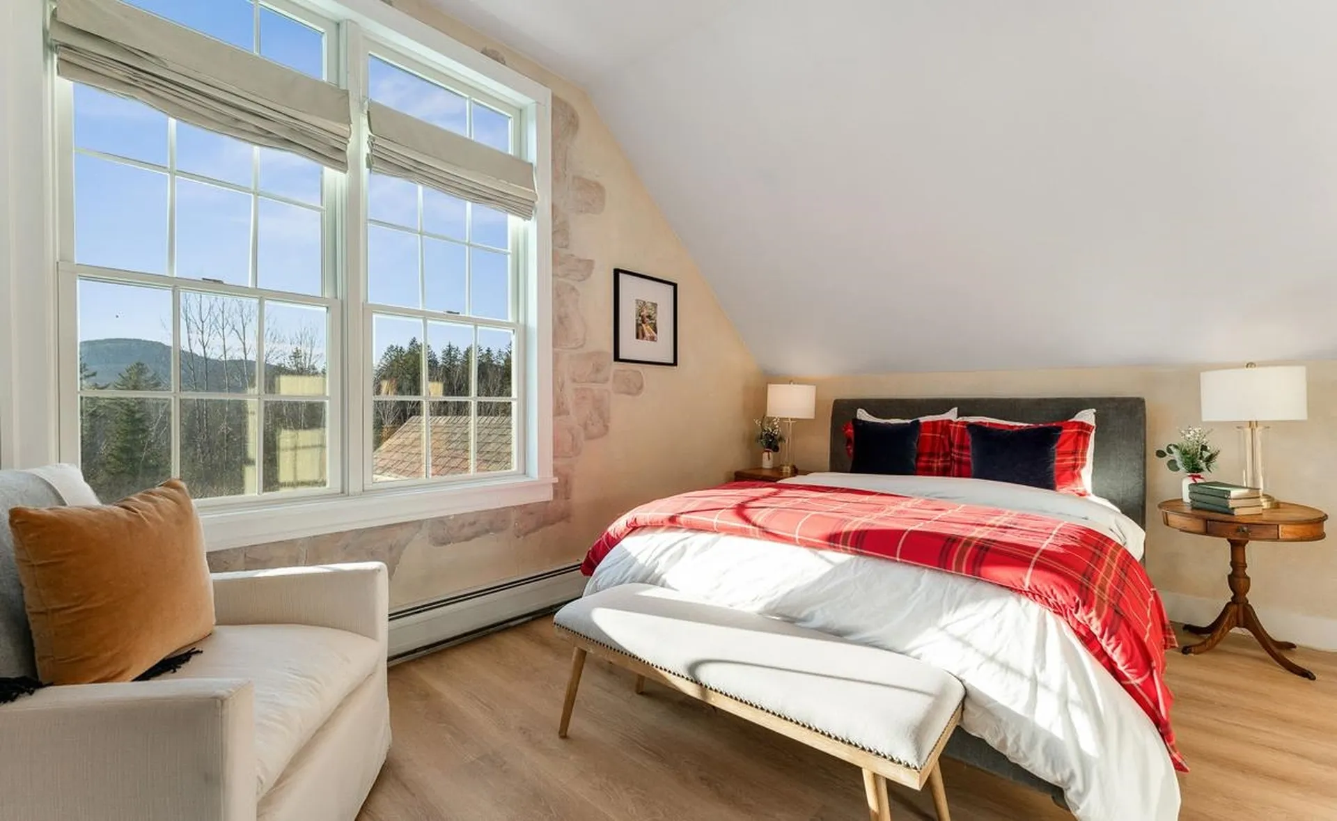 54 Red Clover Lane Mendon VT 05701