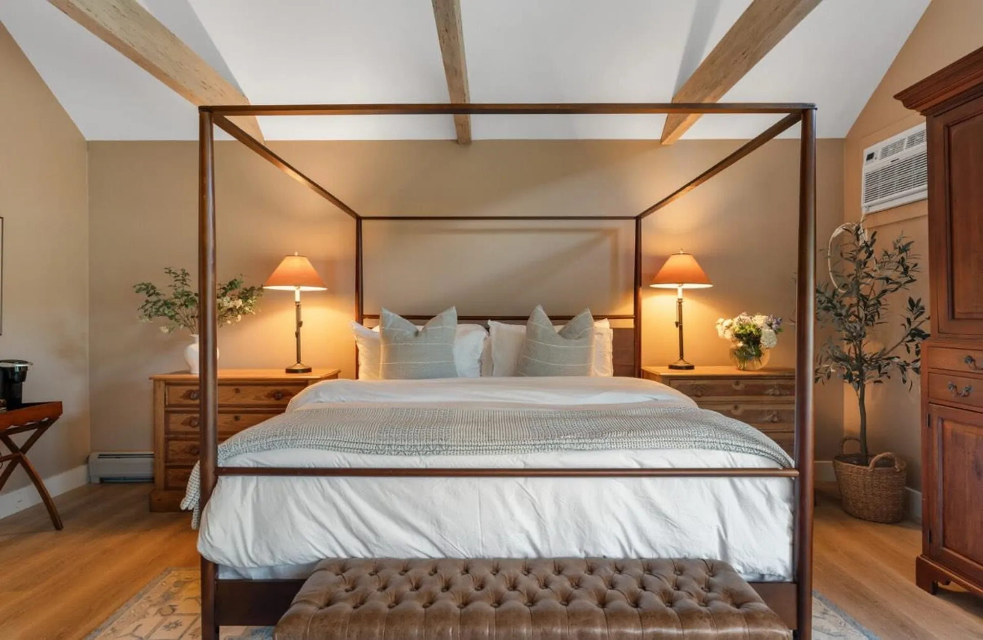 54 Red Clover Lane Mendon VT 05701