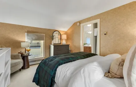 54 Red Clover Lane Mendon VT 05701